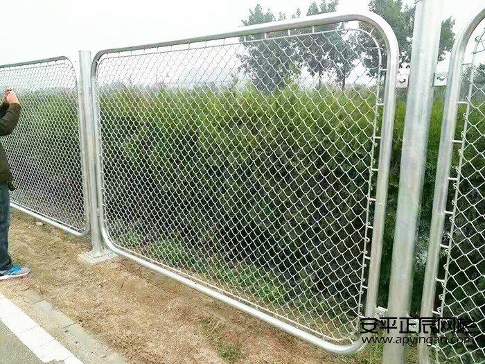 邊框護欄網