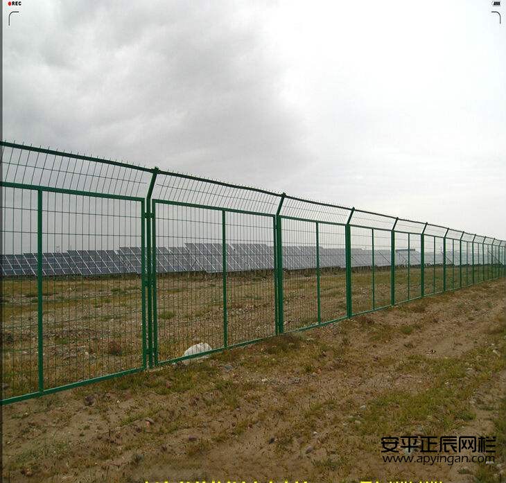 http://www.jiledao111.cn光伏電站網圍欄
