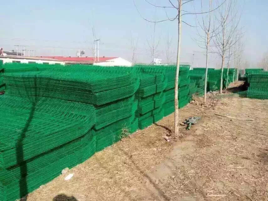雙邊絲護欄網