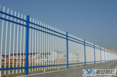 http://www.jiledao111.cn三橫桿鋅鋼護欄