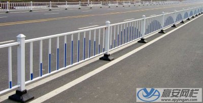 http://www.jiledao111.cn鋅鋼公路護(hù)欄