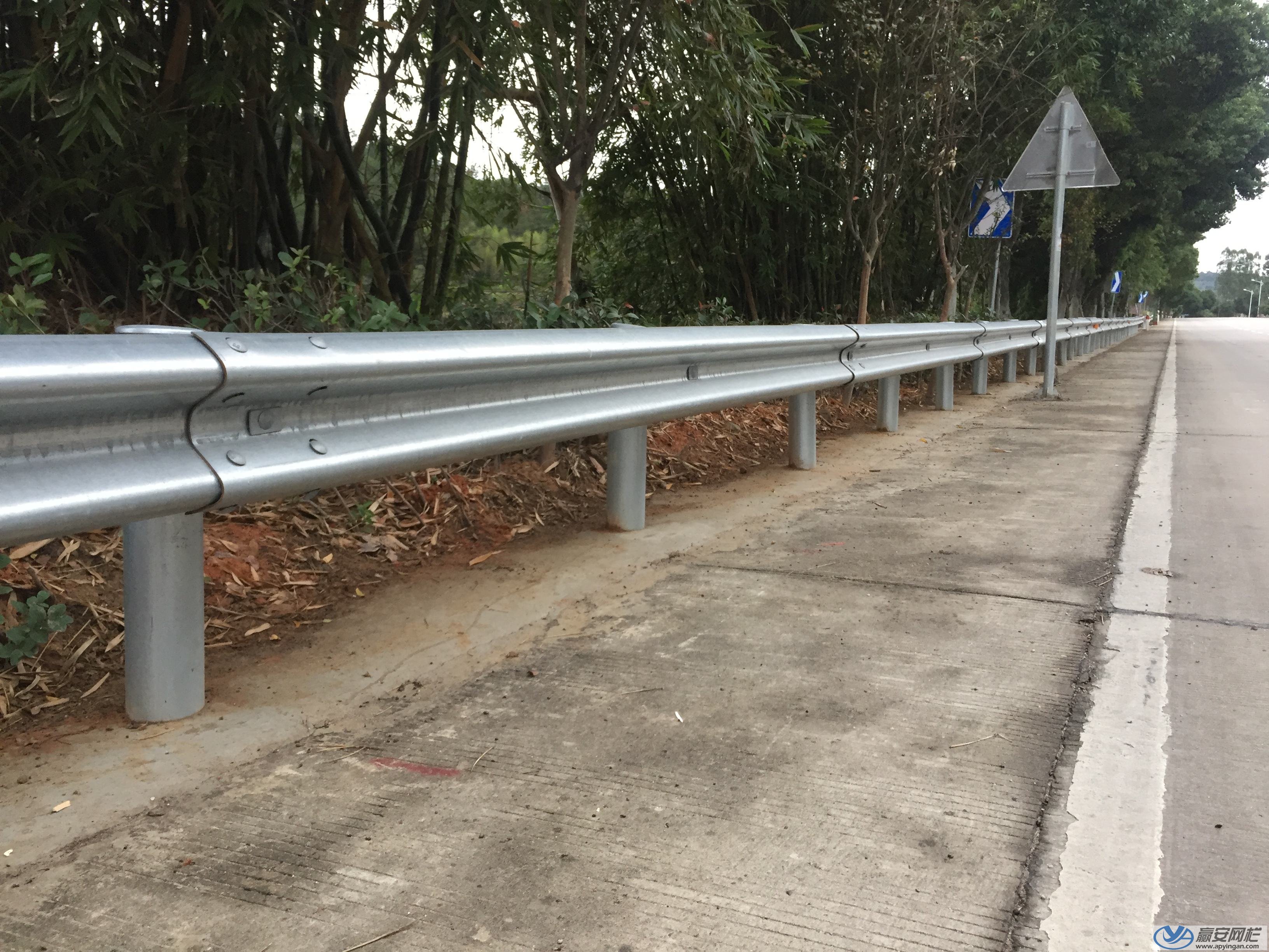 道路護欄