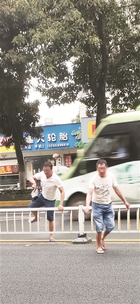 道路護(hù)欄