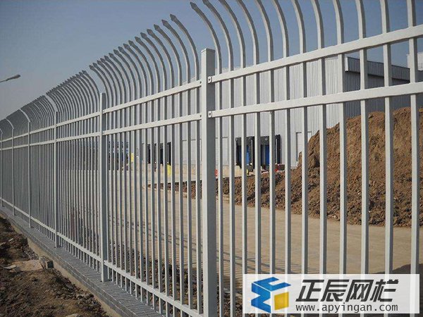 折彎鋅鋼護欄