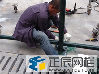 籃球場(chǎng)圍欄網(wǎng)安裝施工費(fèi)用