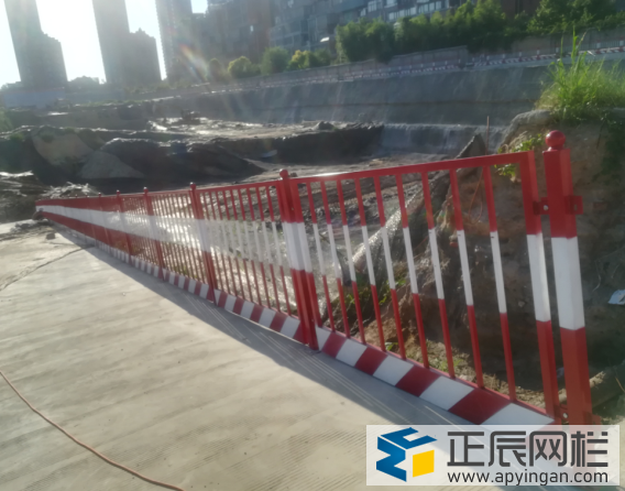 基坑防護欄