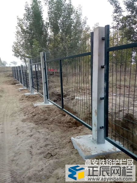 鐵路柵欄